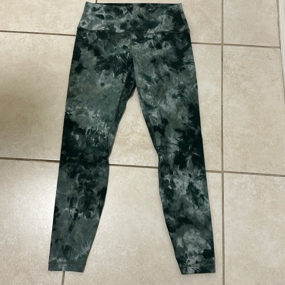 lululemon athletica Pants - Lululemon Diamond Dye Leggings 10